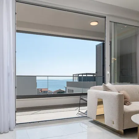 Penthouse La Vie With Seaview And Jacuzzi Apartment