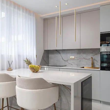 Апартаменты Penthouse La Vie With Seaview And Jacuzzi *